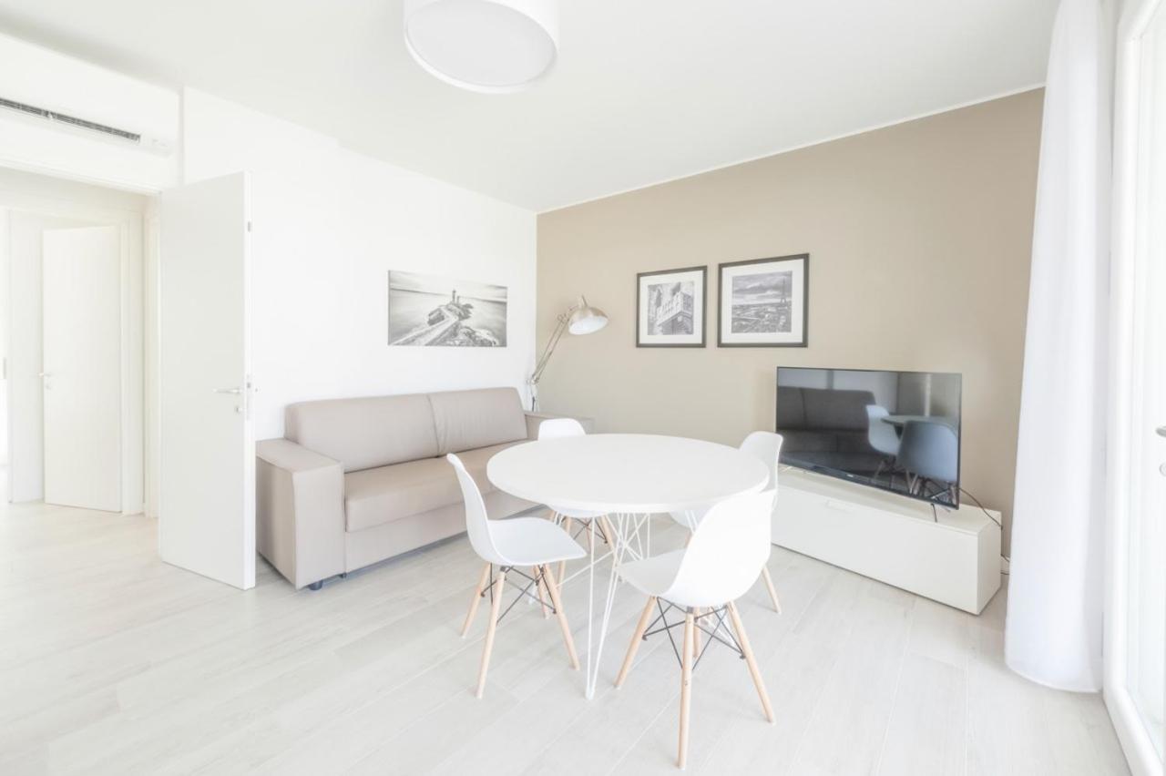 Les Maisons Apartments Лідо-ді-Єзоло Екстер'єр фото